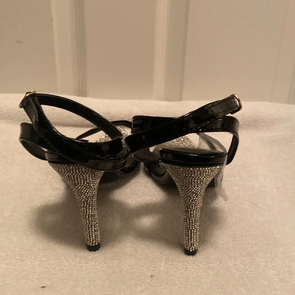 Elegant Black and Silver Sequins Heels…size 42 (9-9.5) - Picture 6 of 9
